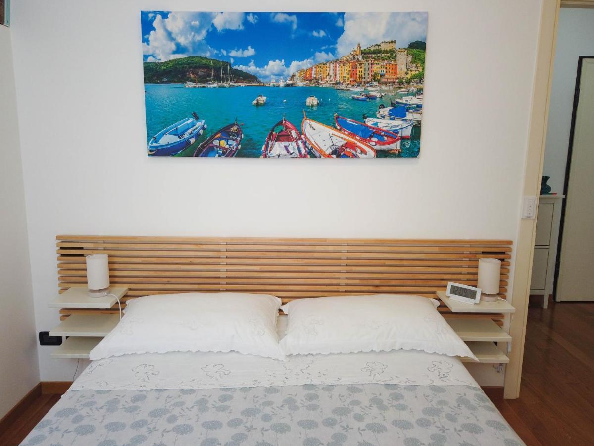 Magenta Centre Economy Appartement Genua Buitenkant foto